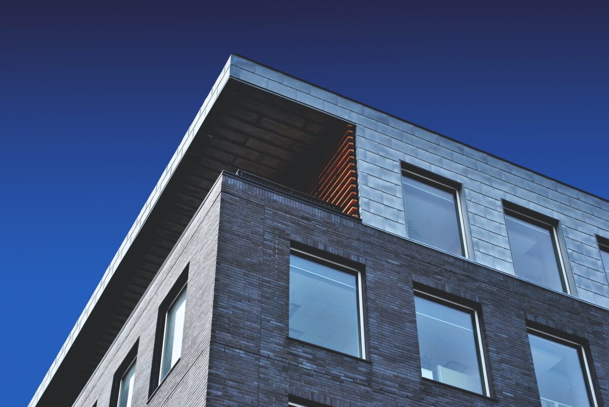 Operating Your CRE Company Like a Hypergrowth Startup